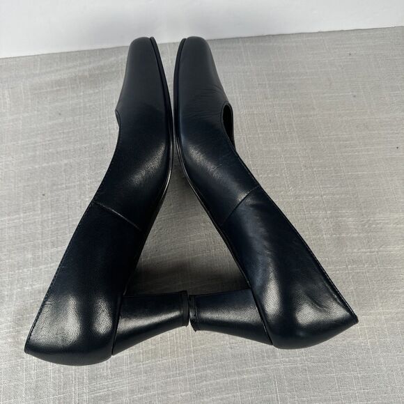 MARK LEMP CLASSICS BY WALKING CRADLES‎ VICKI  SOLID SLIP ON PUMPS Size 8 M - Picture 8 of 11